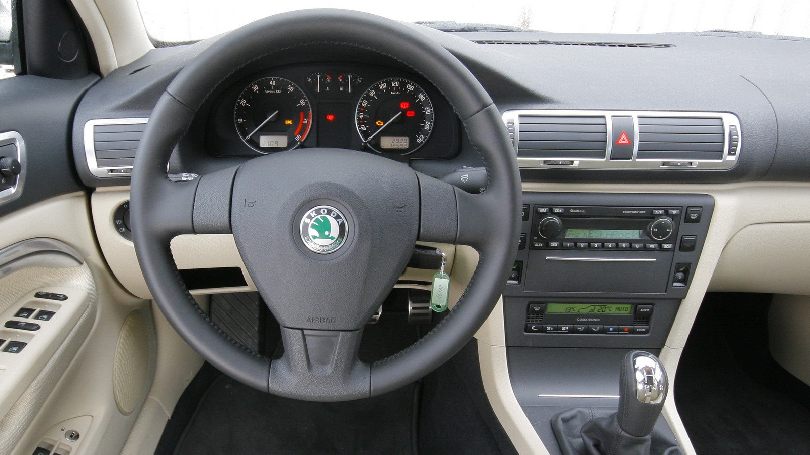 4. Skoda Superb I (2002-08)