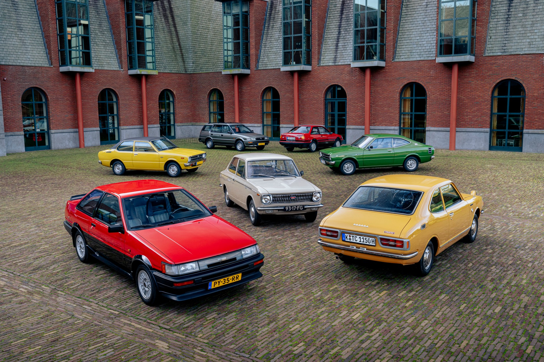 Historyczne modele Toyoty Corolli