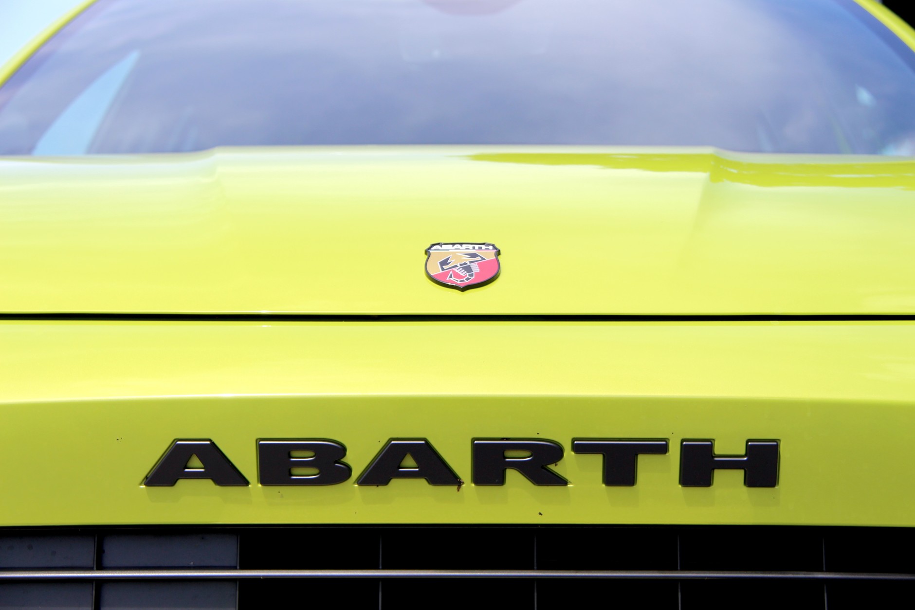 Abarth 600e Scorpionissima