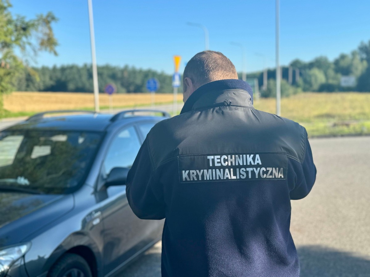 Technicy kryminalistyczni z pomorskiej policji