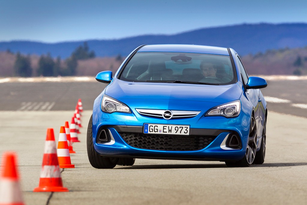Opel Astra OPC od 127 950 zł