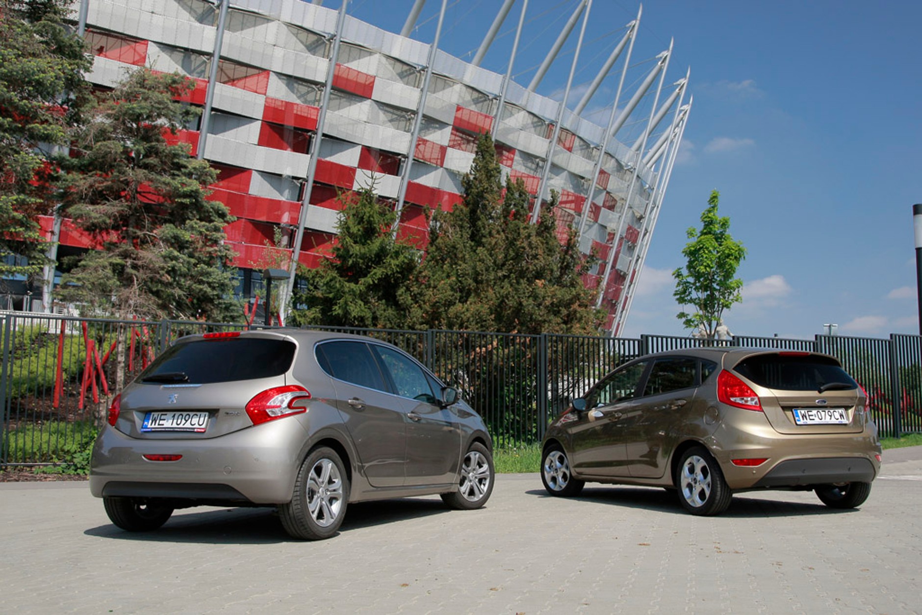 Ford Fiesta kontra Peugeot 208: które auto warto wybrać