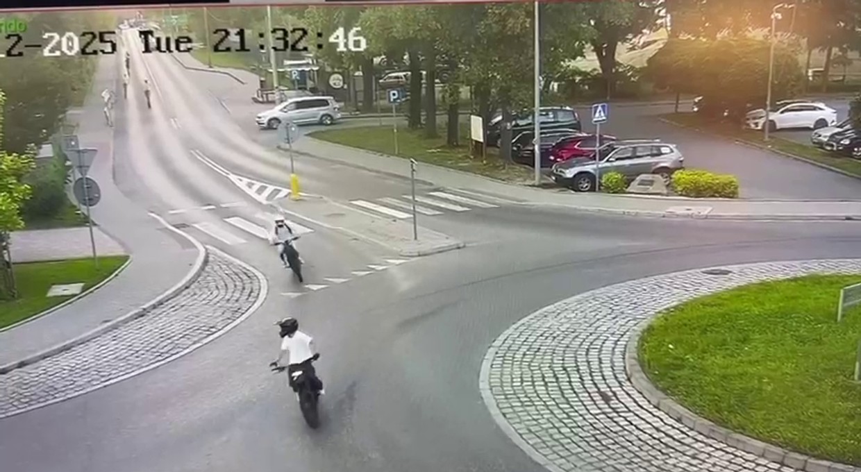 Na elektrycznych hulajnogach uciekali przed policjantami [WIDEO]