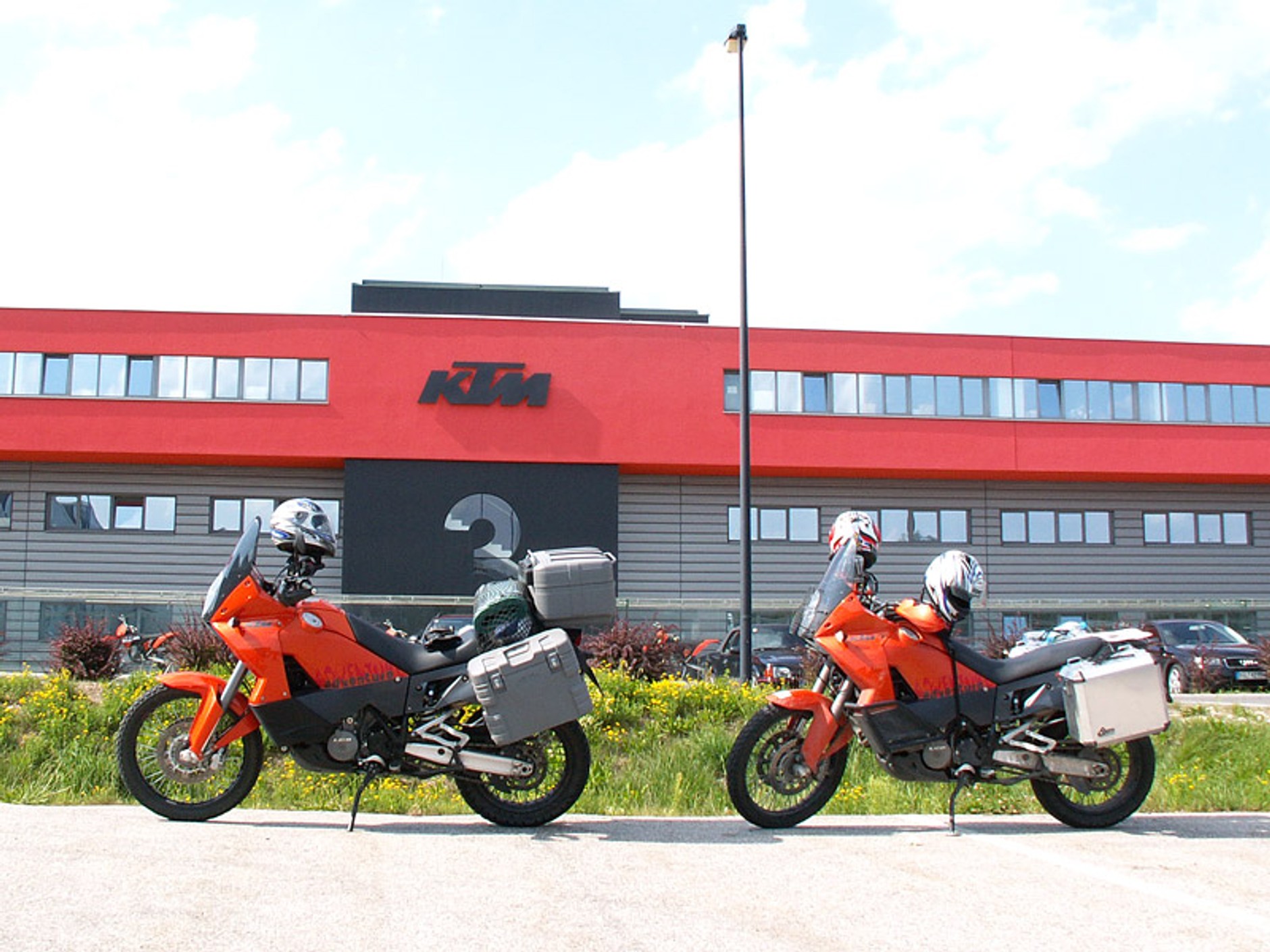 KTM 990 Adventure ABS: SUV na dwóch kołach