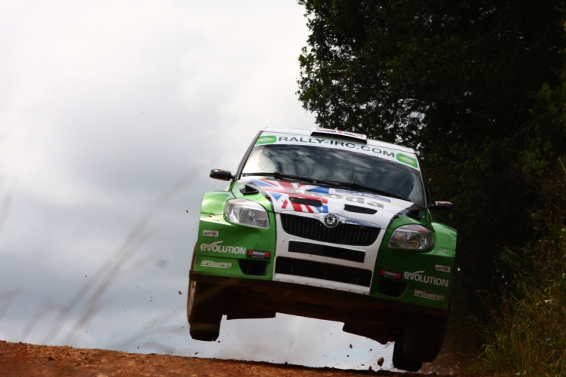 Rally de Curitiba 2010: pewne zwycięstwo Krisa Meeke, Juho Hänninen liderem IRC