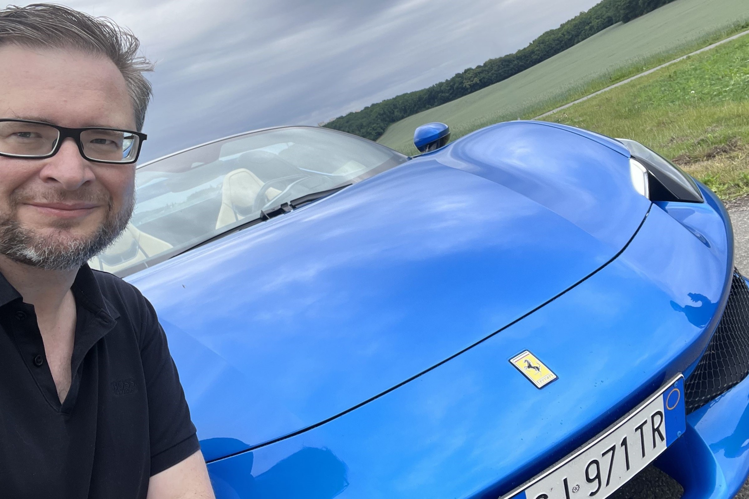 Pojeździłem Ferrari 296 GTS. Nie sprawdziło się nic, czego się po nim spodziewałem