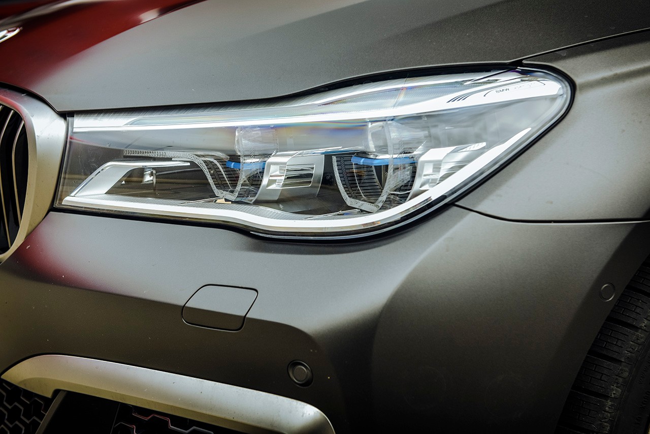 BMW M760Li