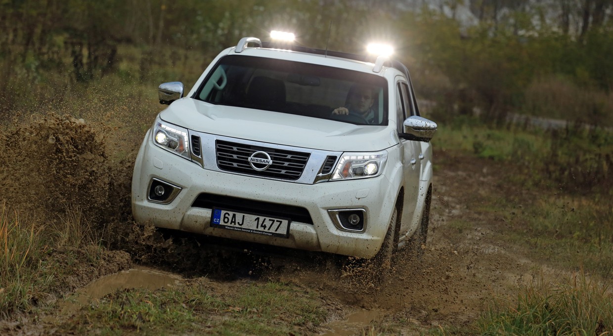 Nissan Navara Trek1 - budowlaniec w garniturze | TEST