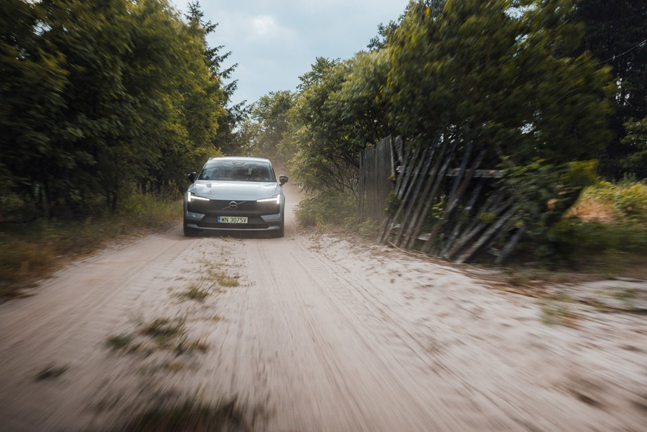 Volvo EX30 Cross Country