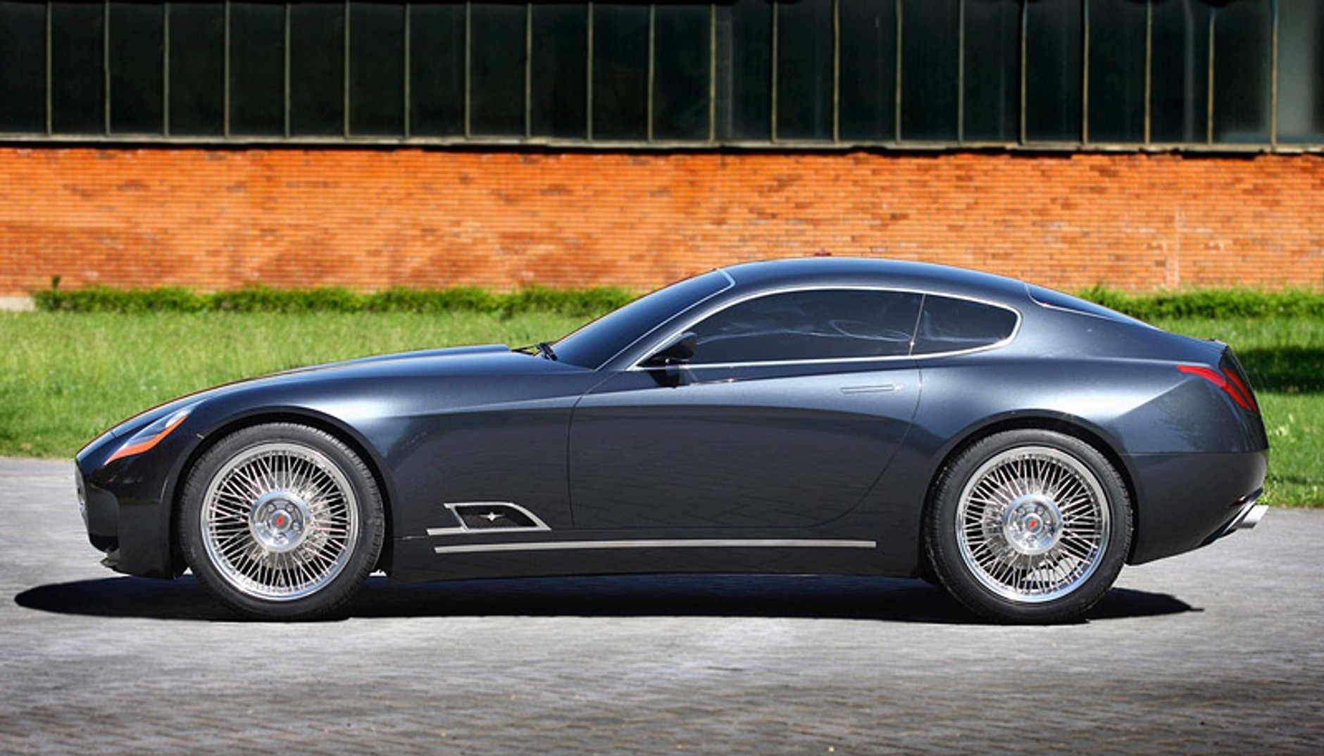 Carrozzeria Touring: Maserati w ekskluzywnym garniturze