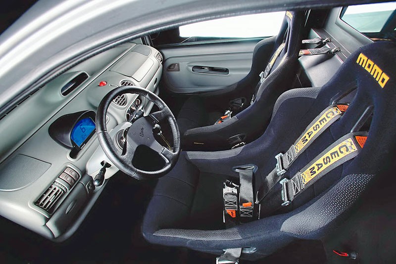 Lazareth Twingo V8 Trophy: mały dziwoląg