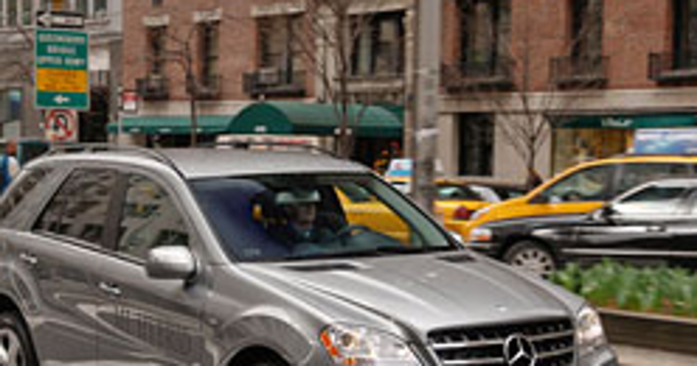 Mercedes-Benz ML 450 Hybrid nyní dostupný v USA, ale jen na leasing