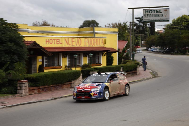 Rajd Argentyny 2008: Loeb zdecydowanym liderem (I. etap)