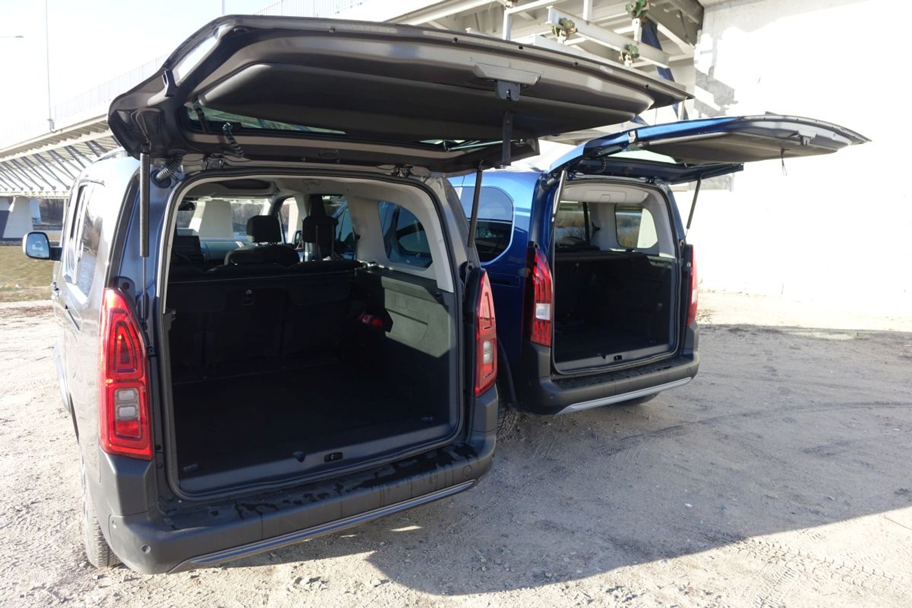 Citroën Berlingo vs Peugeot Rifter - dlaczego Peugeot jest lepszy?