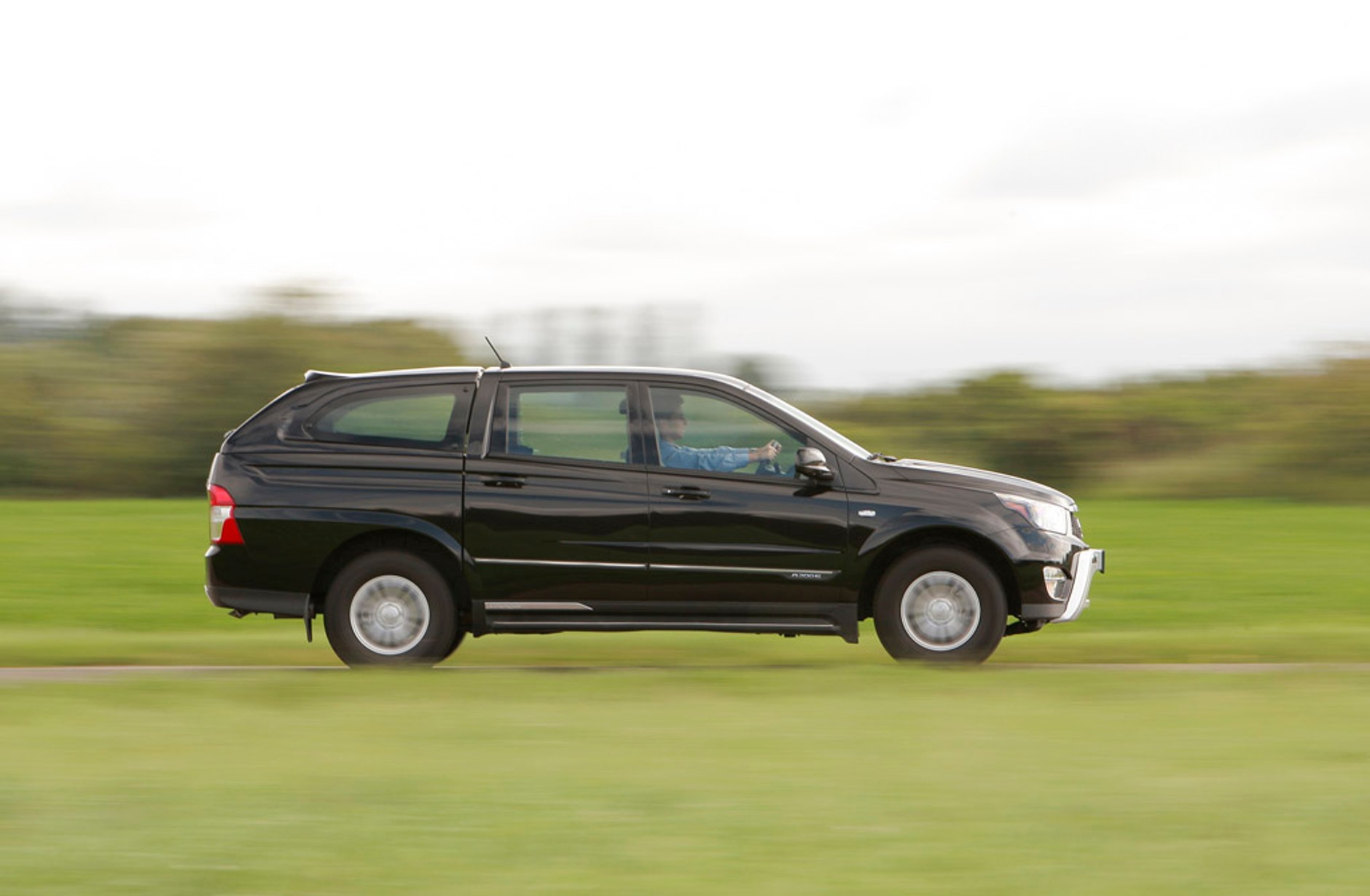 SsangYong Acyton Sports: komfortowy pikap w dobrej cenie