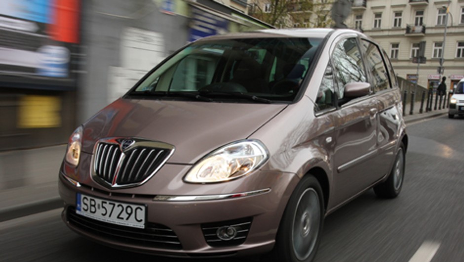 Lancia Musa 1.6 Multijet Platino - Kierowanie po omacku