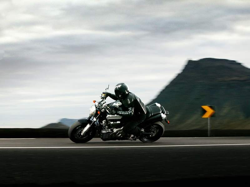 Yamaha MT-01: agresywny jednoślad (test)