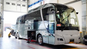 Pierwszy autokar elektryczny w Europie. Początek końca ery Diesla?