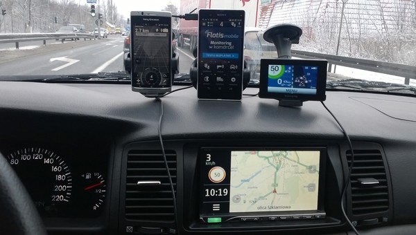 Yanosik – ostrzeganie kierowców także poza Polską