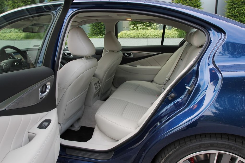 Infiniti Q50S 3.0t
