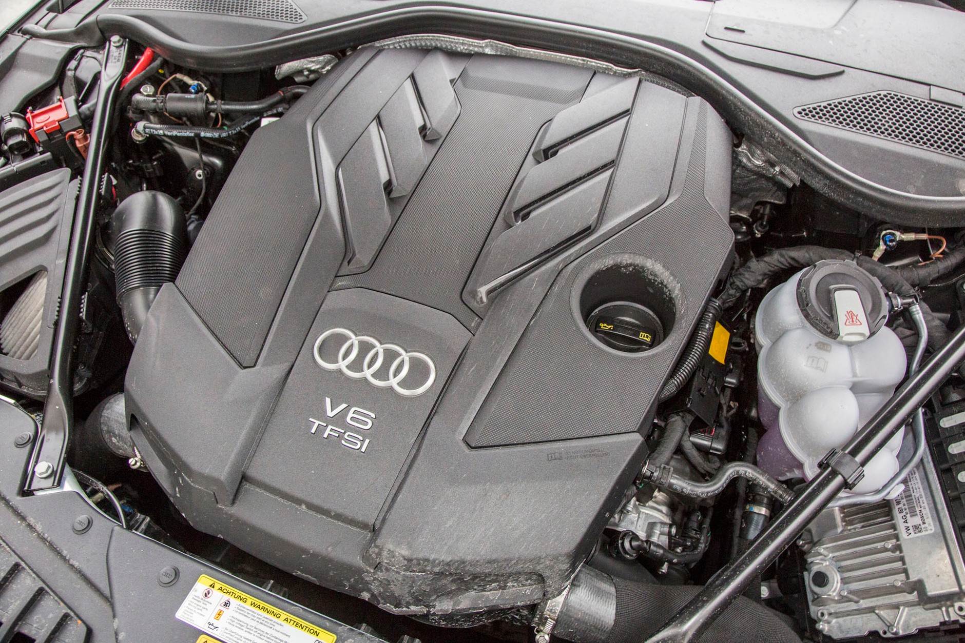 Audi A8 L 55 TFSI quattro - dotyk luksusu