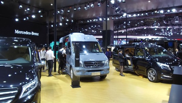 Szanghaj 2017: Fujian Benz