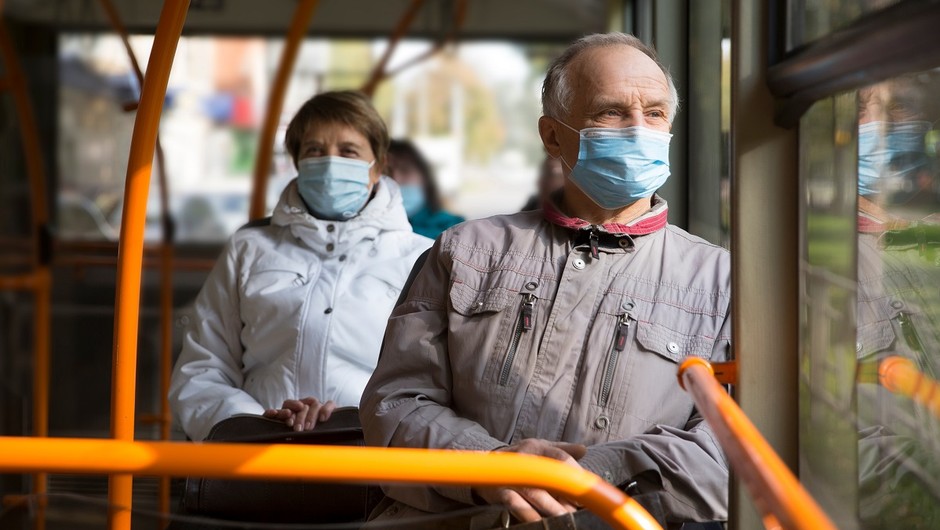 Nowe obostrzenia jednak nie dotyczą transportu zbiorowego