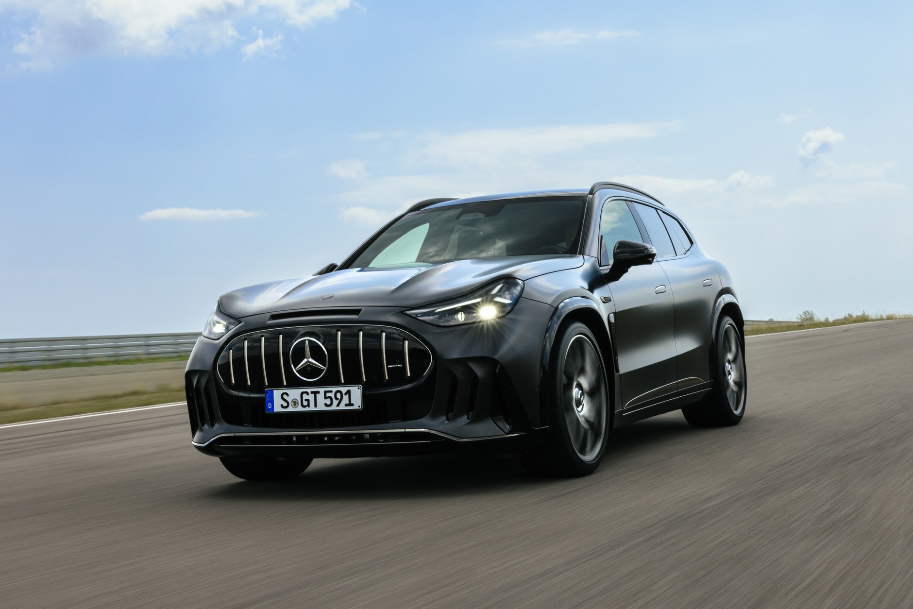 Mercedes-AMG GT SUV 2026