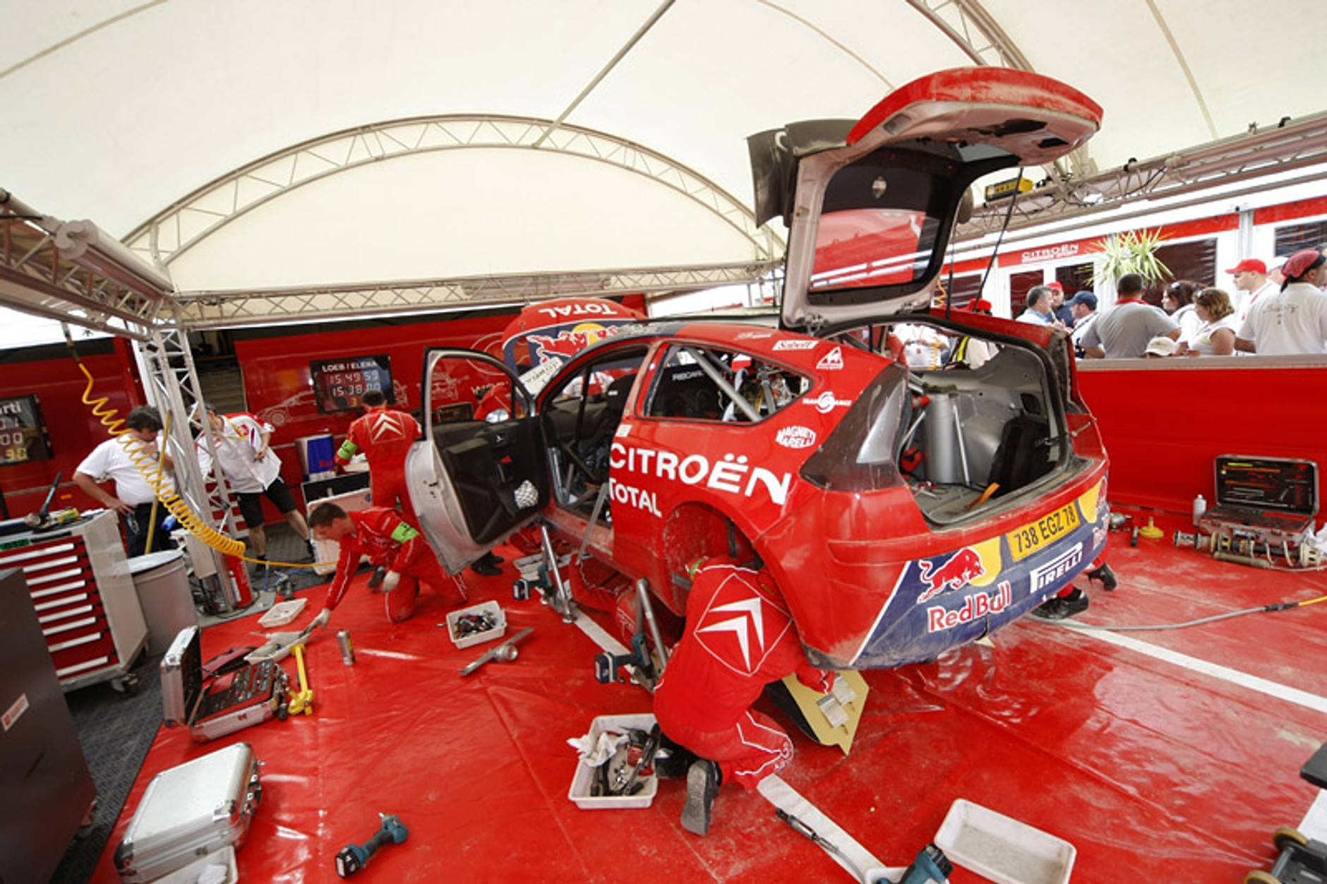 Rajd Jordanii 2007: Mikko i Ford liderami mistrzostw