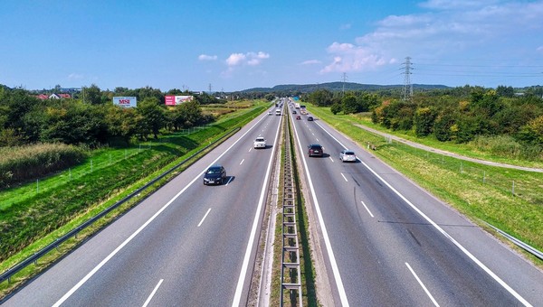 Spore opóźnienie budowy odcinka drogi S7. Pasjonaci zauważyli poważne błędy w projekcie łącznika