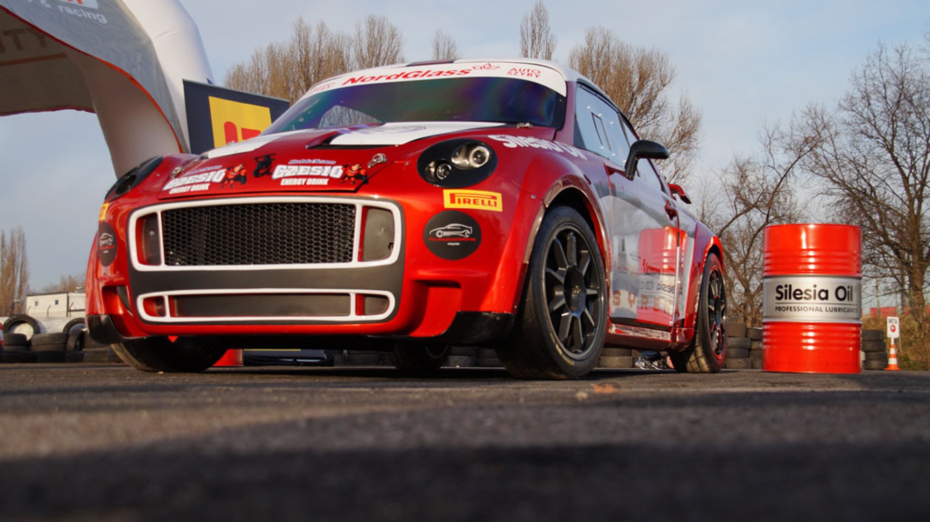 Syrena Meluzyna R zadebiutuje na Karowej | Galeria | Wideo |