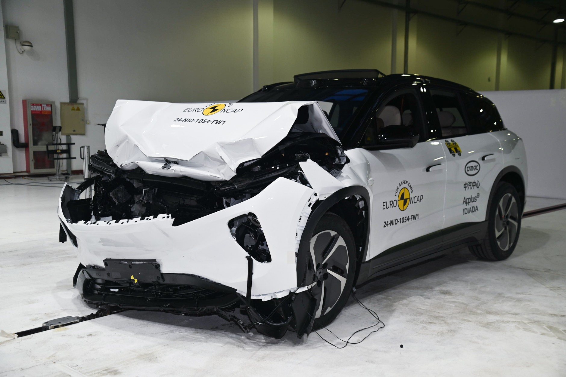 Crash test: NIO EL6 (2024)
