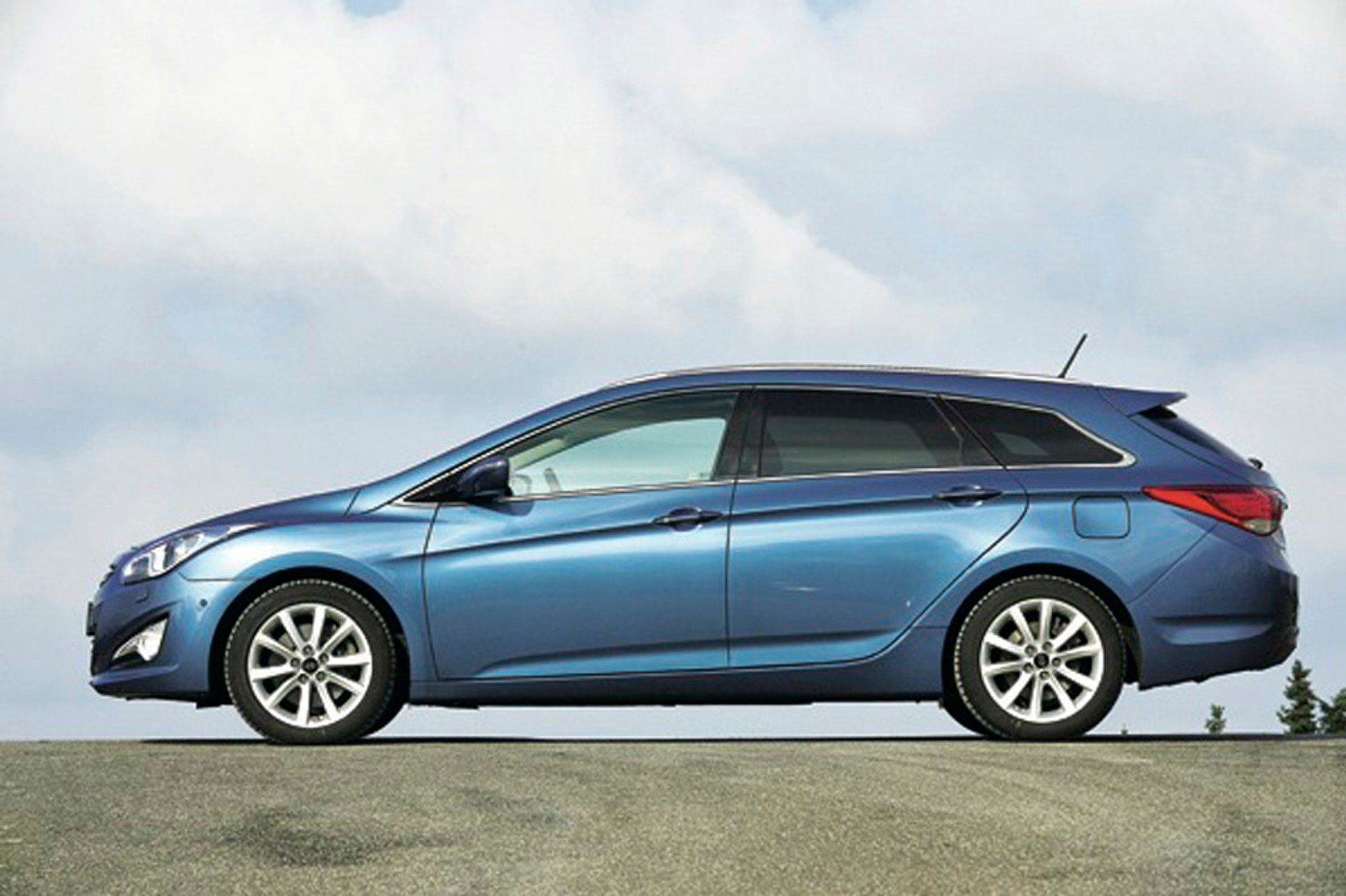 SUV kontra kombi: które modele są lepsze dla rodziny?