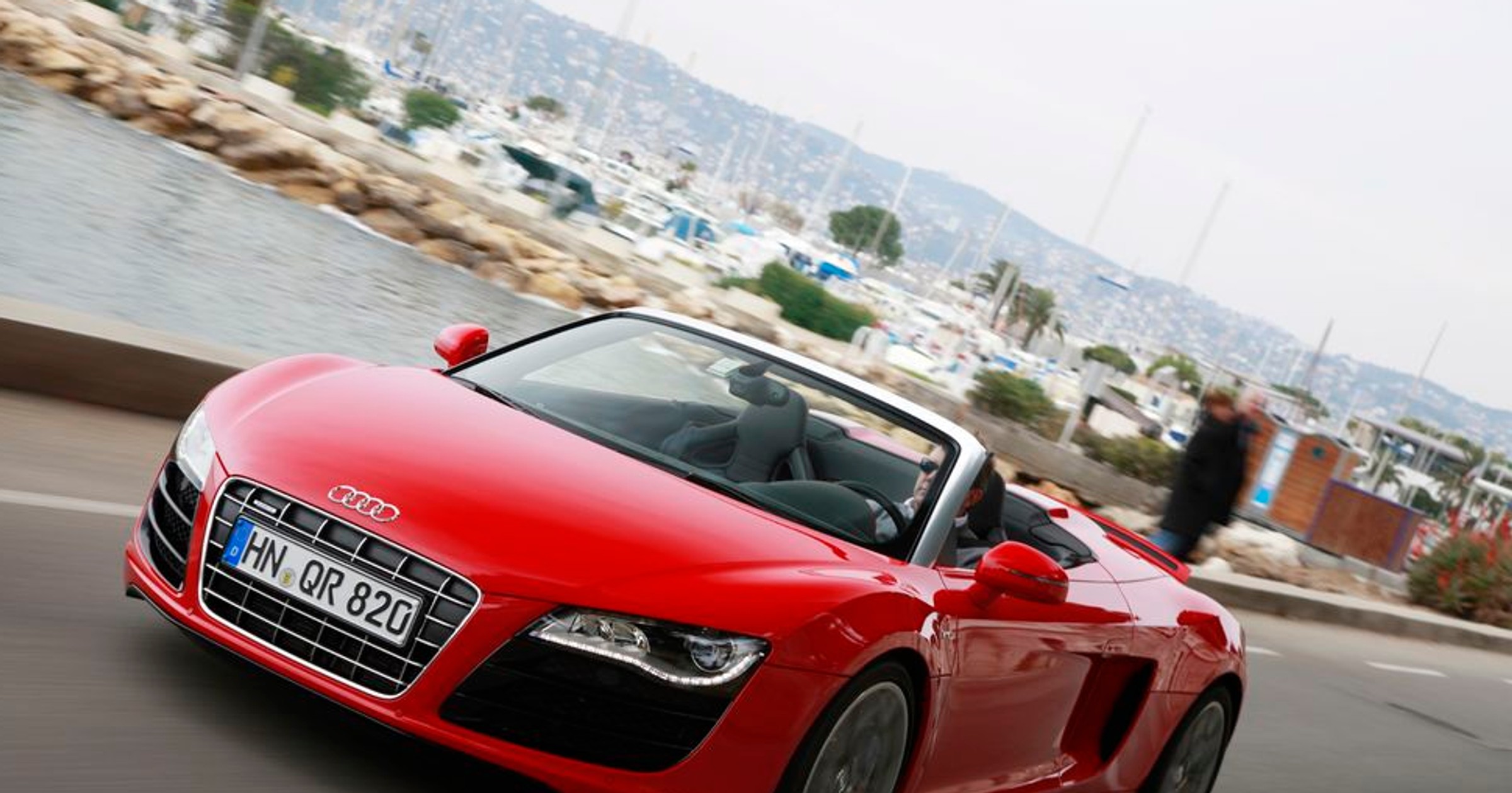 Audi R8 Spyder - supercabrio na wiosnę