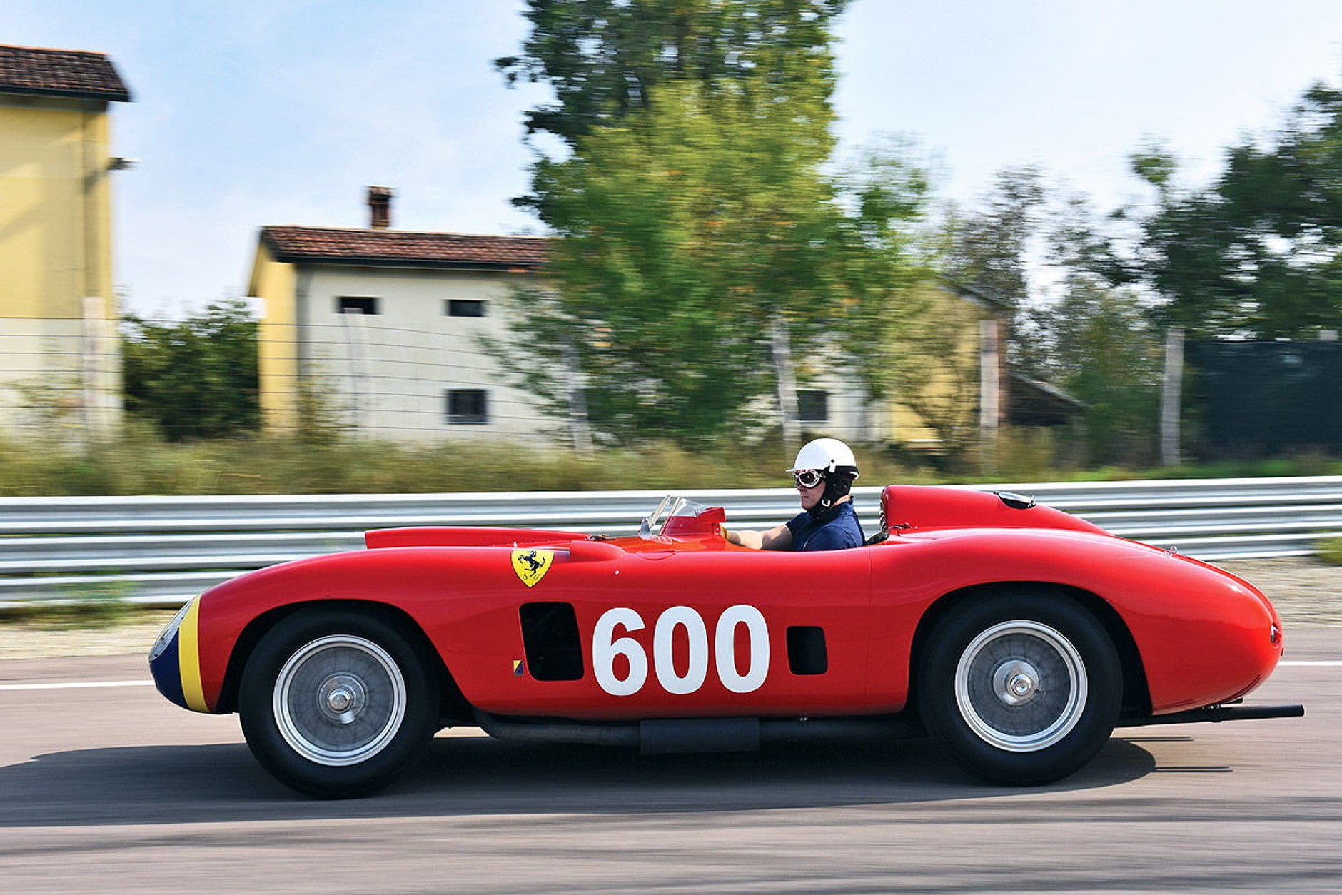 Ferrari za 30 mln dolarów