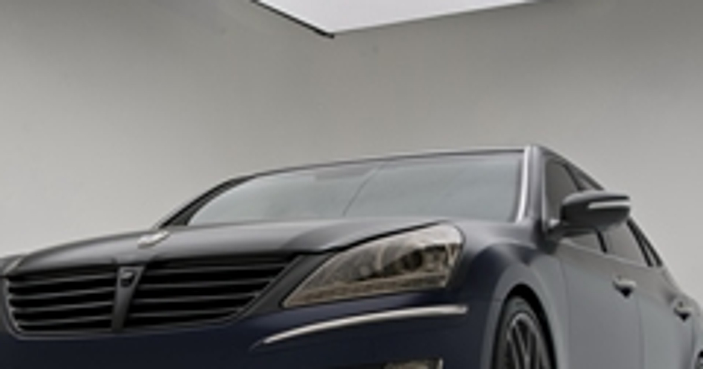 Hyundai Equus w wersji „Zjedź mi z drogi, złamasie!”