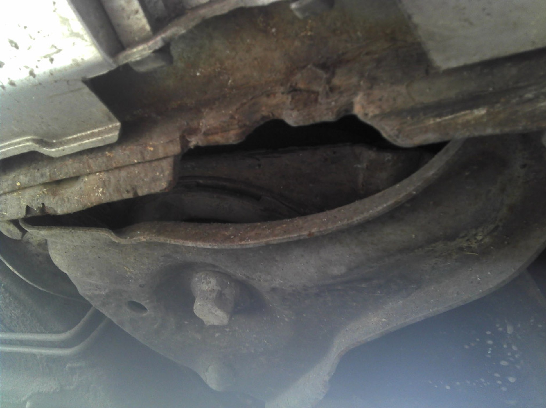 Szukamy auta z ogłoszenia: Opel Omega bez rdzy i nadwozia