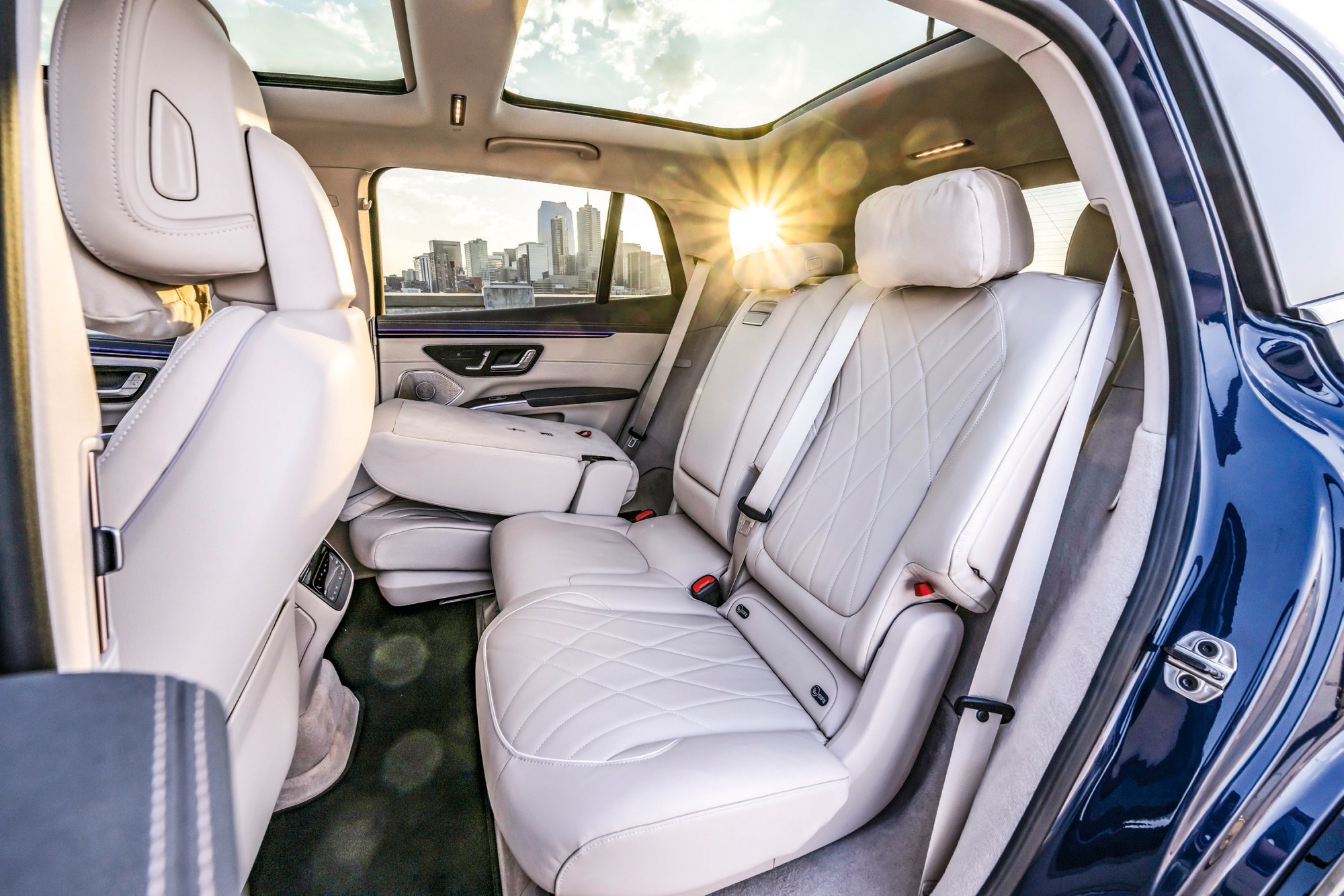 Mercedes EQS SUV (2022)