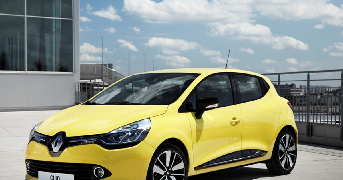 Renault Clio IV: auto generacji Facebooka