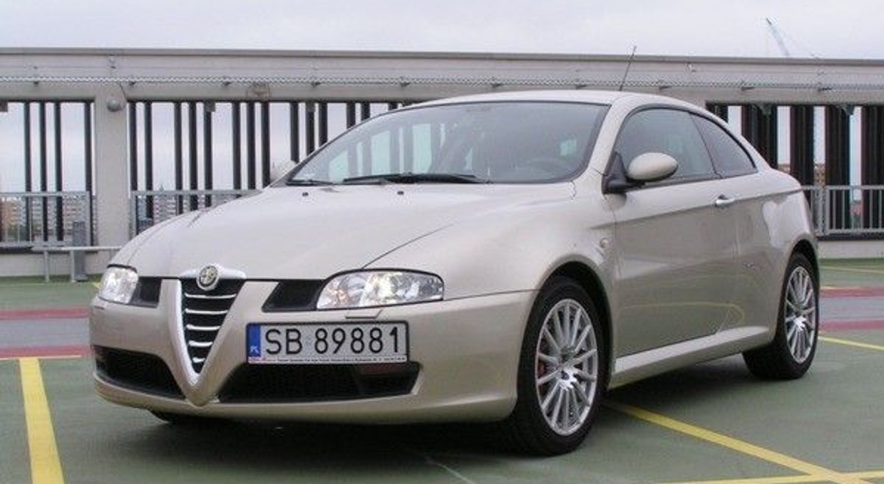 Alfa Romeo GT: włoski temperament. Test i opinie