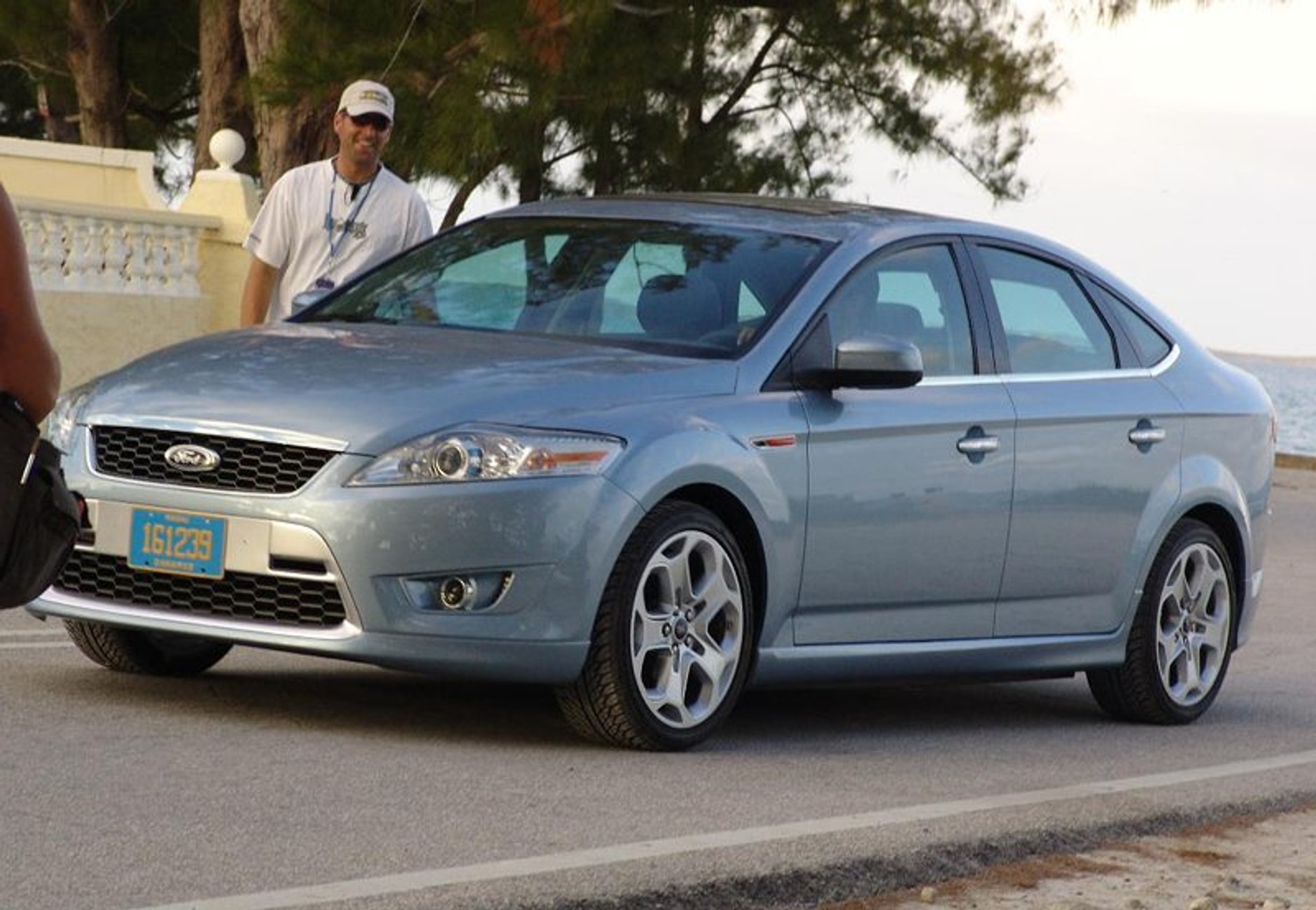 Ford Mondeo liftback: pierwsze przedpremierowe fotografie