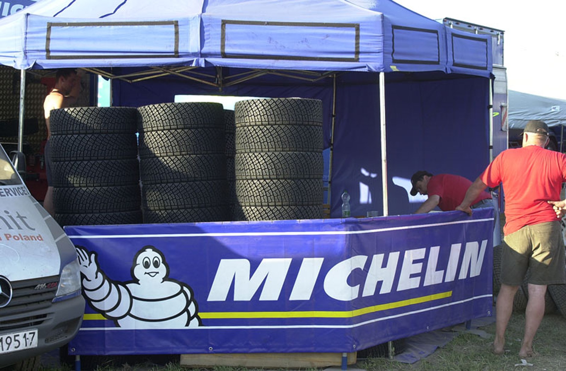 Rajd Polski 2007: wypadek Dudy, kurz i emocje (fotogaleria)