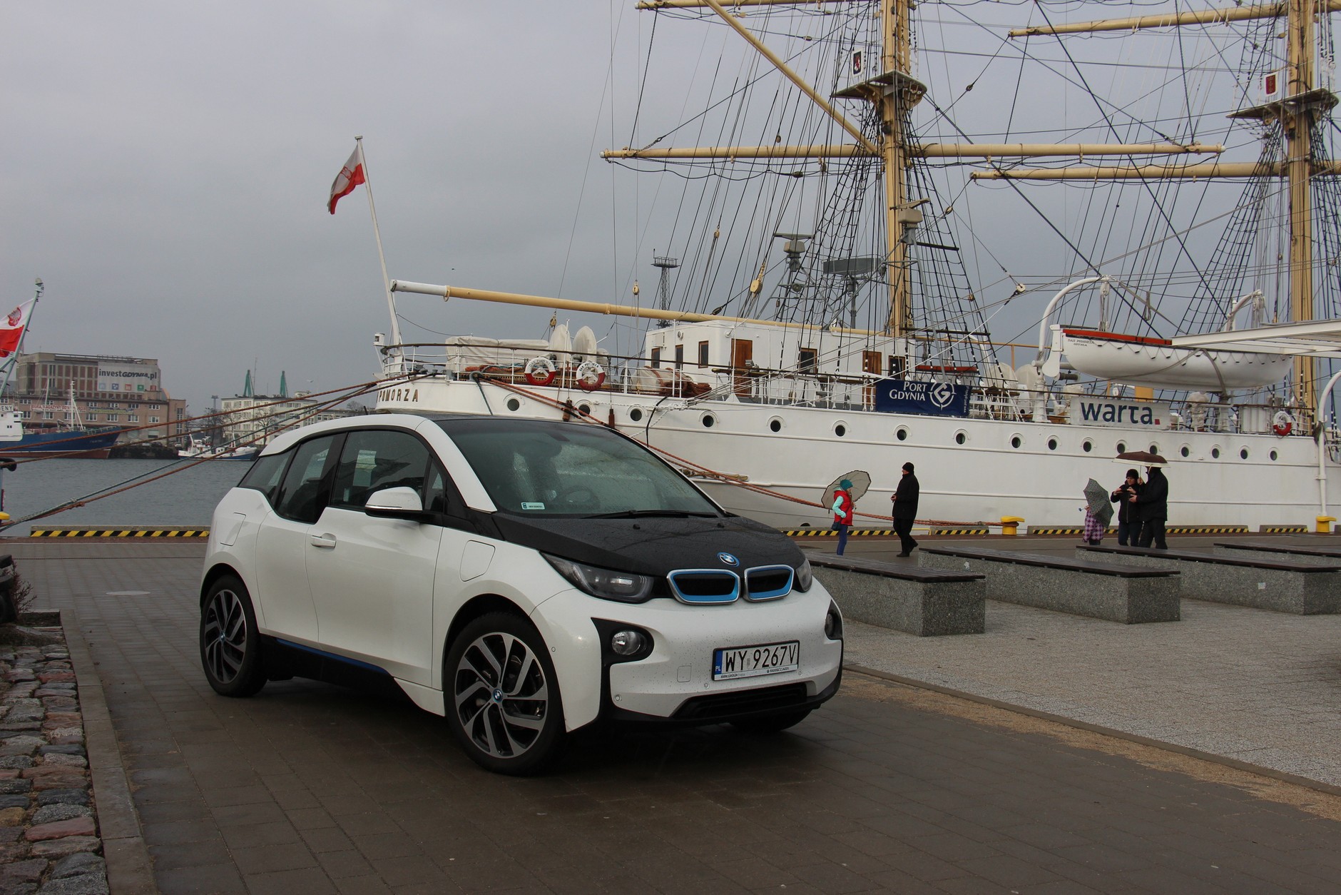BMW I3