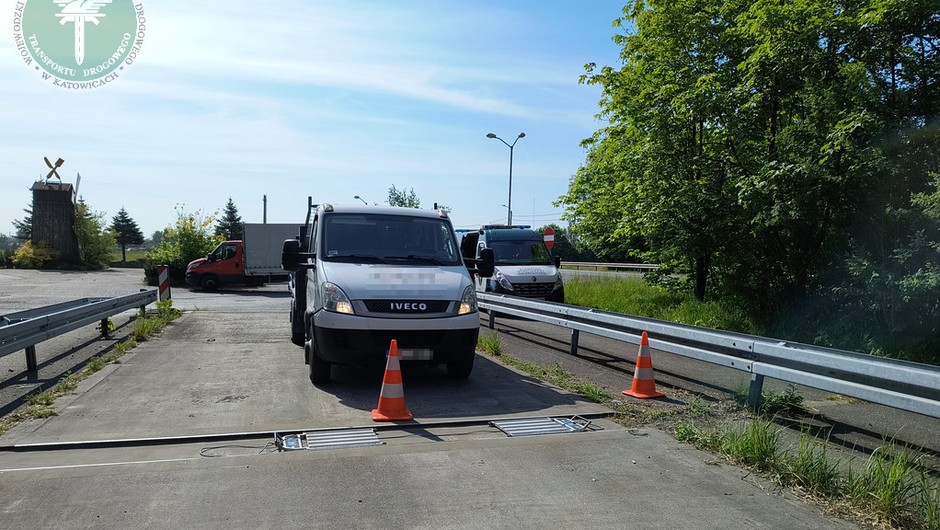 Dostawczak okazał się dwa razy za ciężki