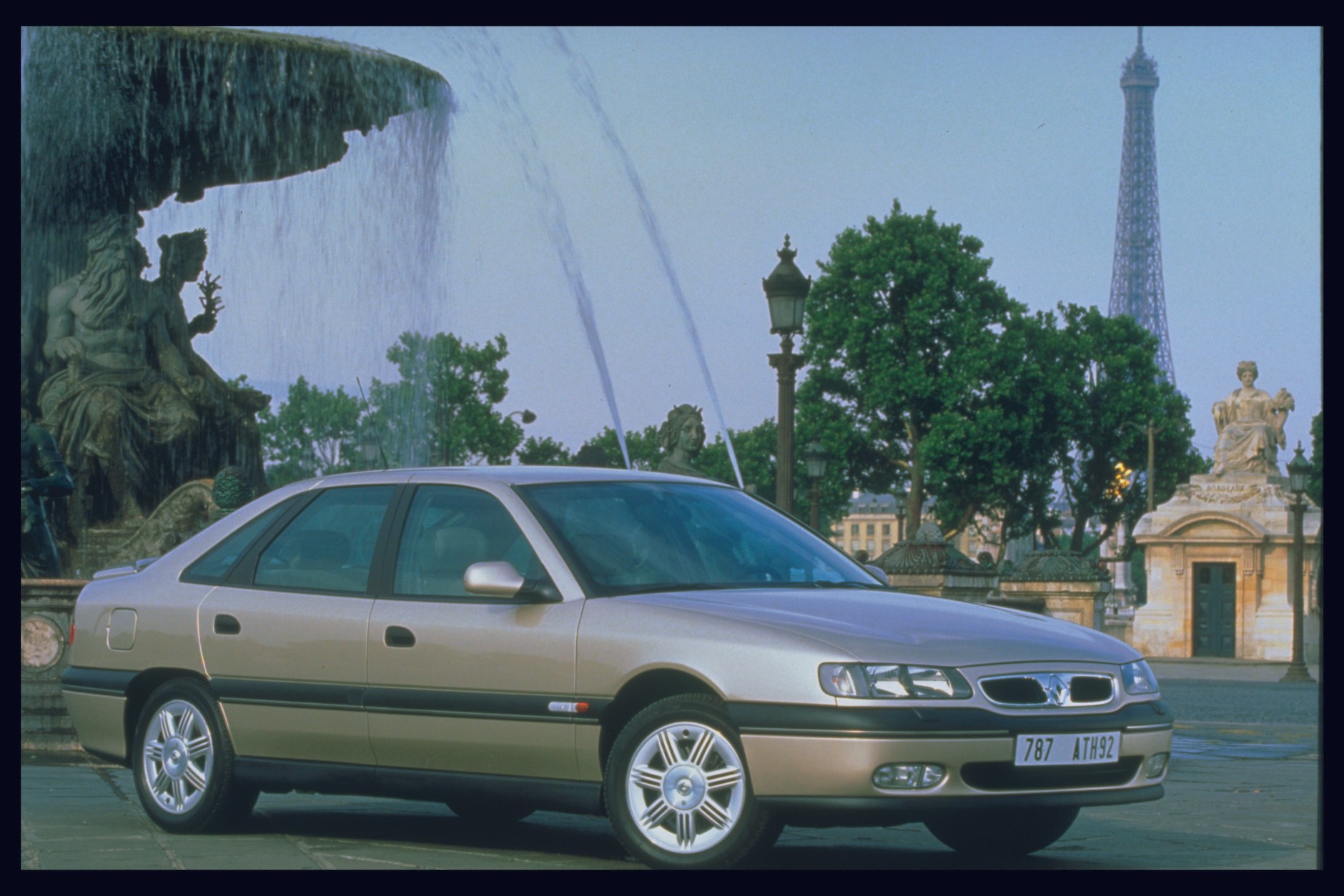 Renault Safrane (1992-2000)