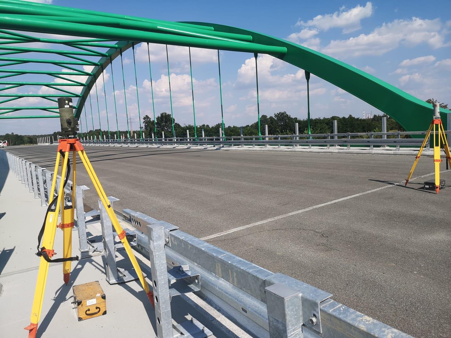 Próbne obciążenie obiektów w ciągu budowanej obwodnicy Kędzierzyna - Koźla