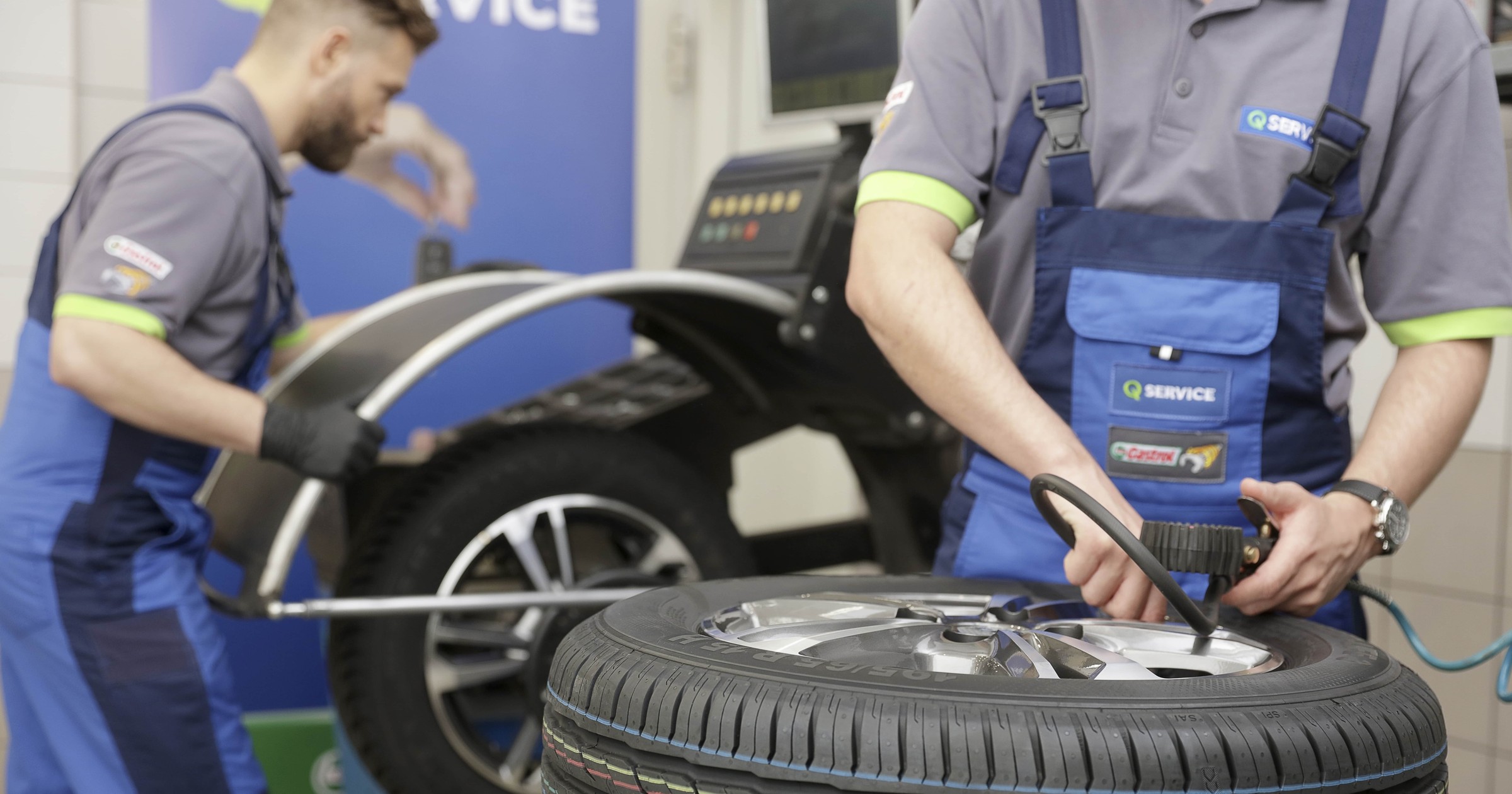 Wymiana opon w warsztacie Q Service Castrol
