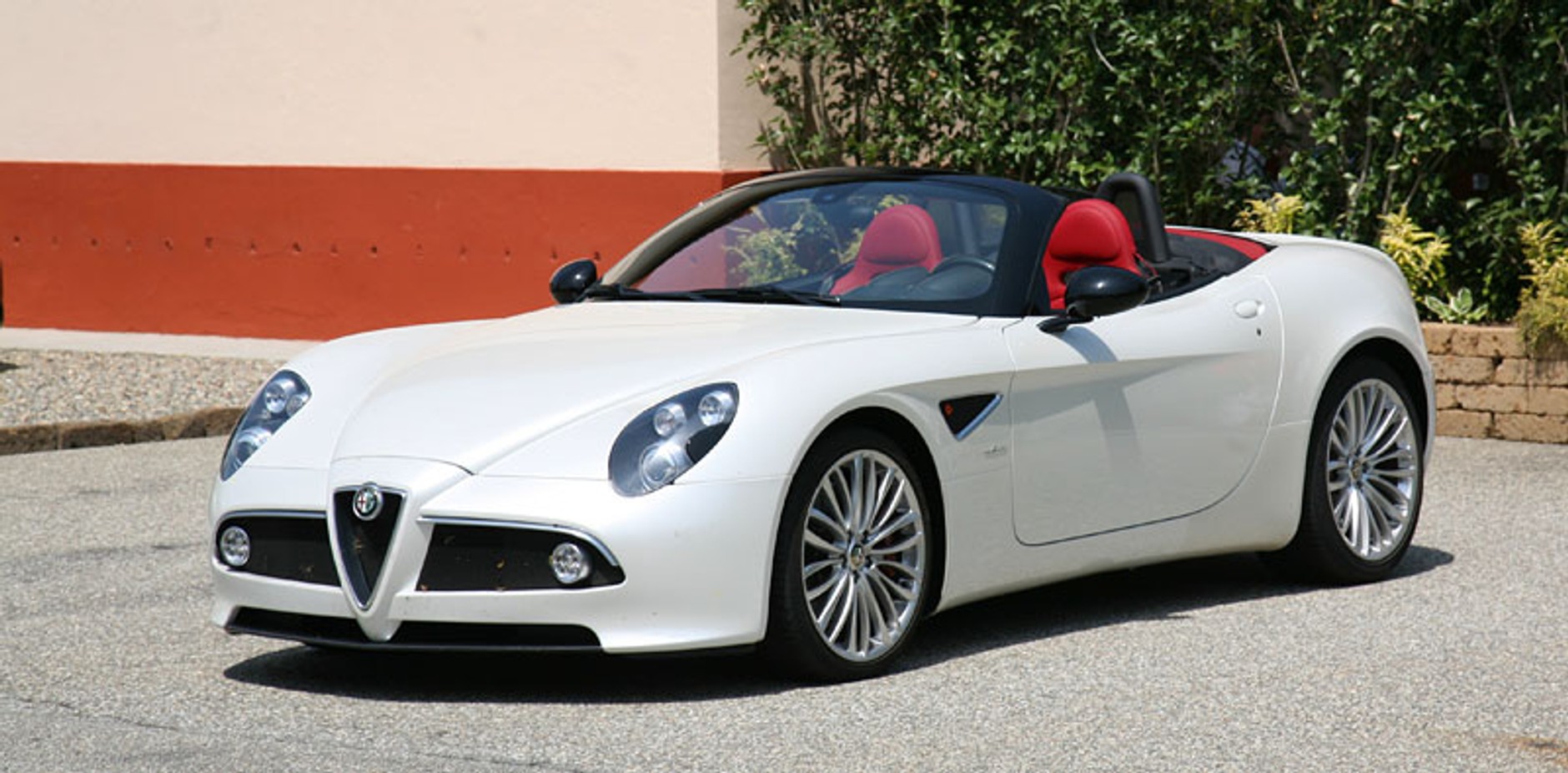 Alfa Romeo 8C Spider: pierwsze wrażenia z jazdy