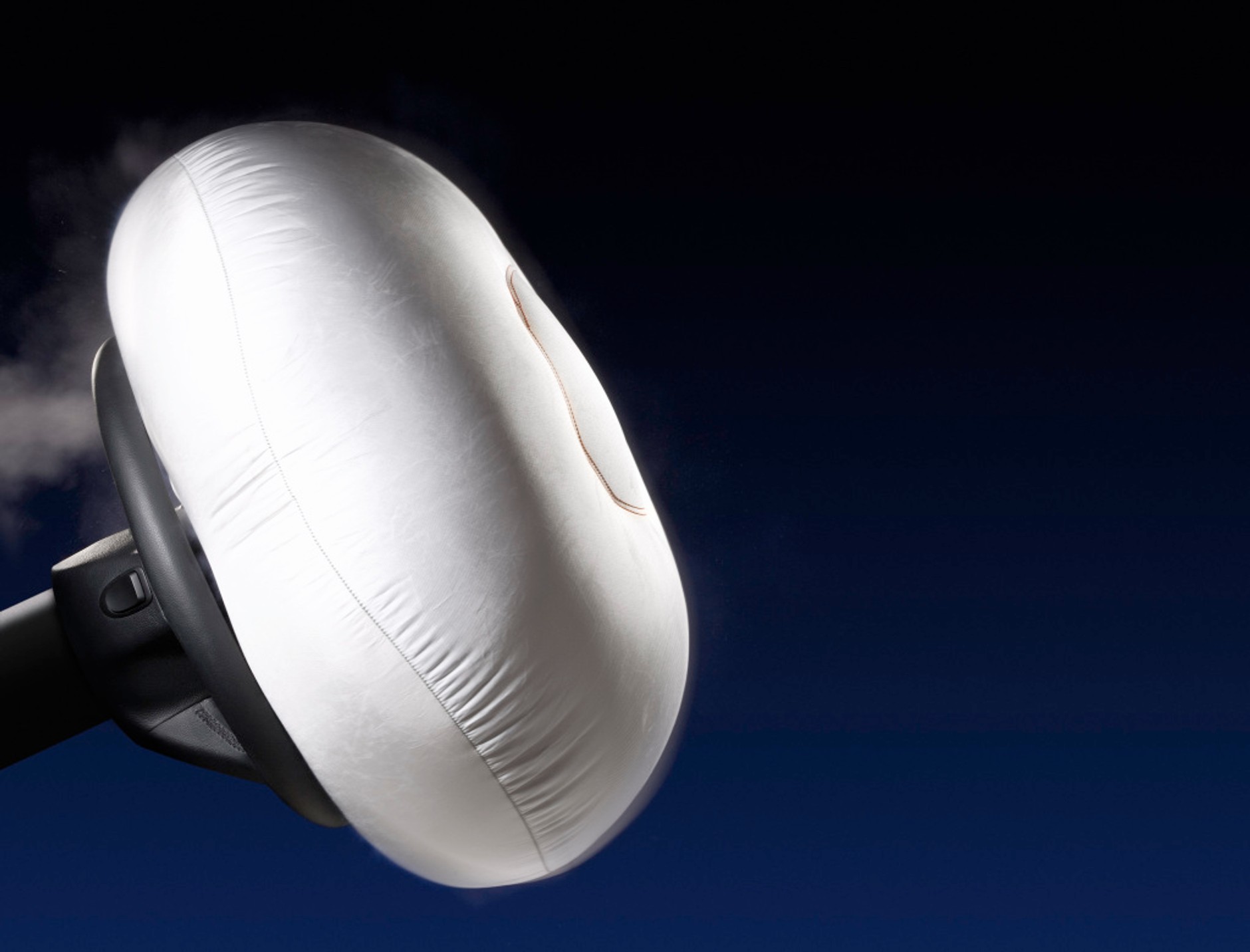 Poduszka powietrzna w Mercedesach