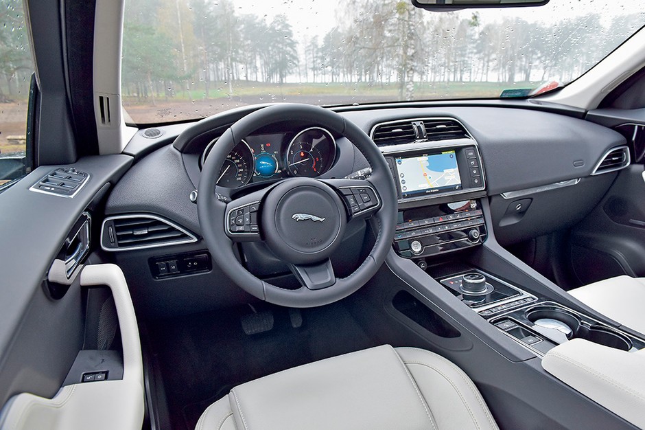 Jaguar F-Pace - pełnokrwista sztuka